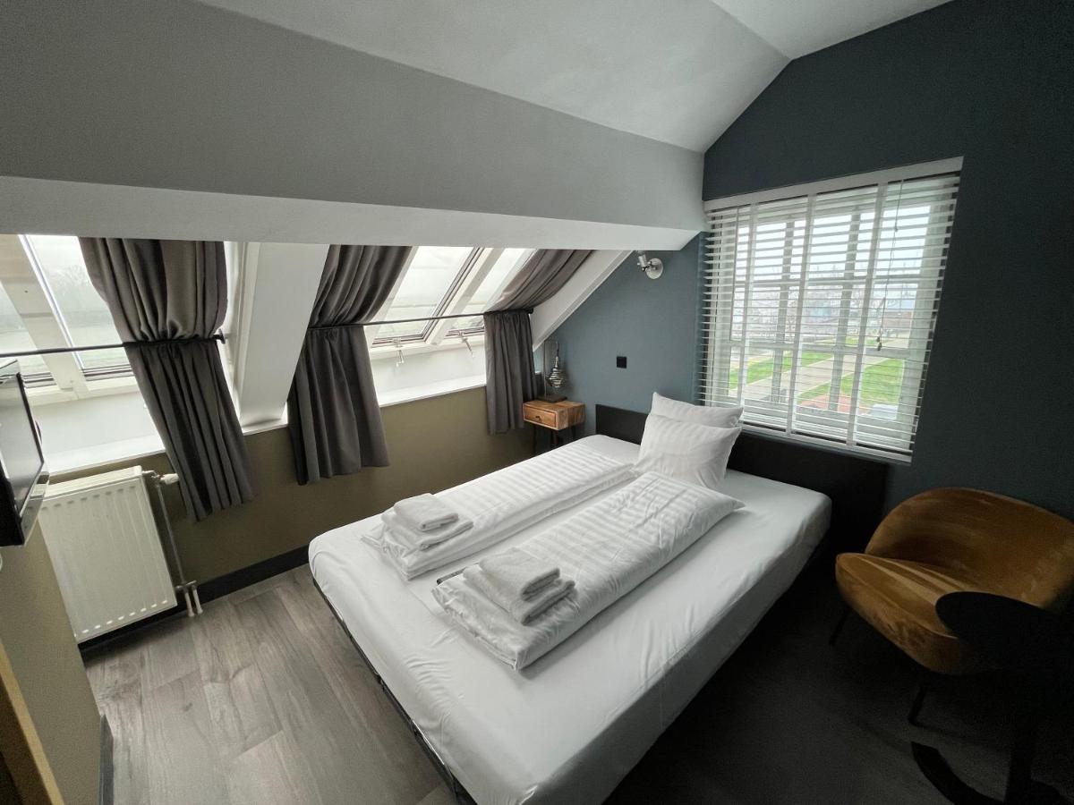 Hotel Oostereiland Hoorn  Exterior photo
