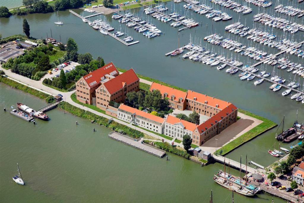 Hotel Oostereiland Hoorn  Exterior photo